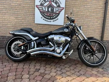 Harley-Davidson Breakout (2015) — foto 1