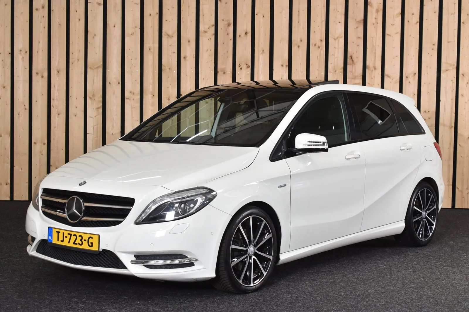 Mercedes-Benz B-Klasse (2012) — foto 1
