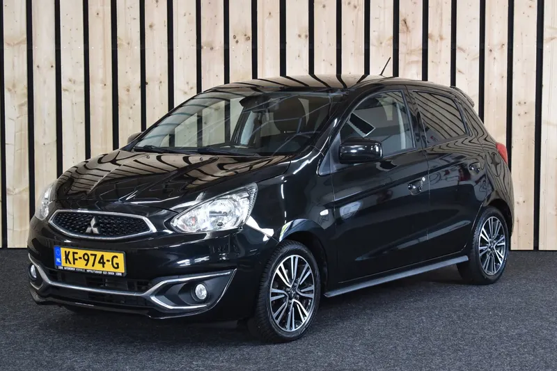 Mitsubishi Space Star (2016)