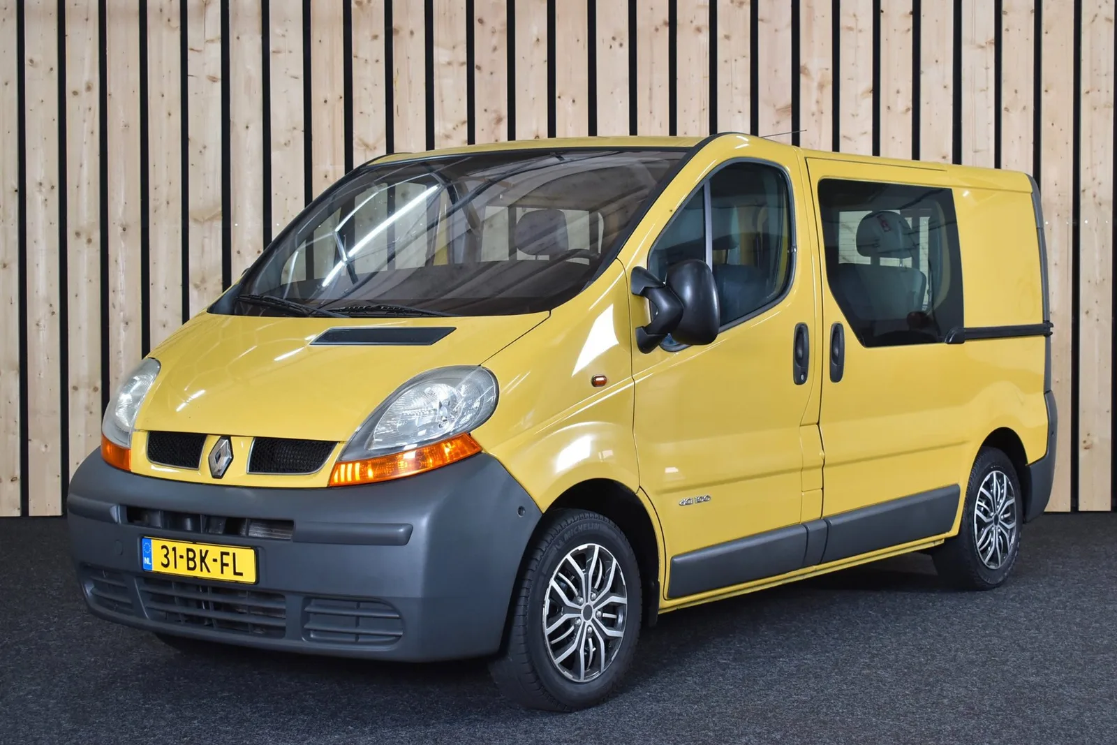 Renault Trafic (2003) — foto 1