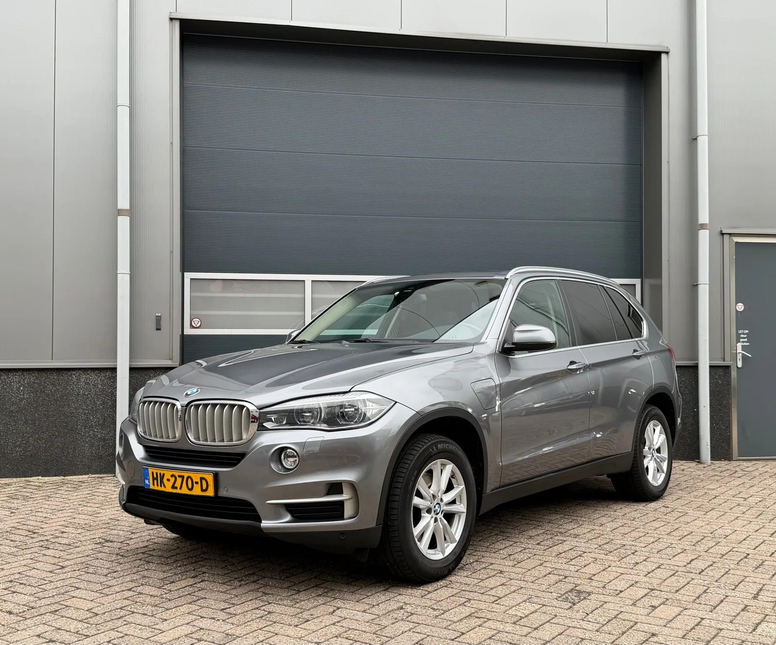 BMW X5 (2015) — foto 1