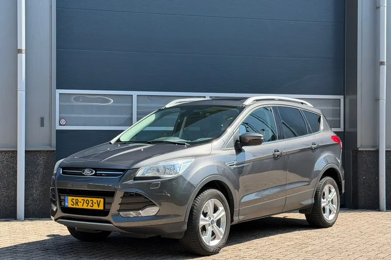 Ford Kuga (2015)