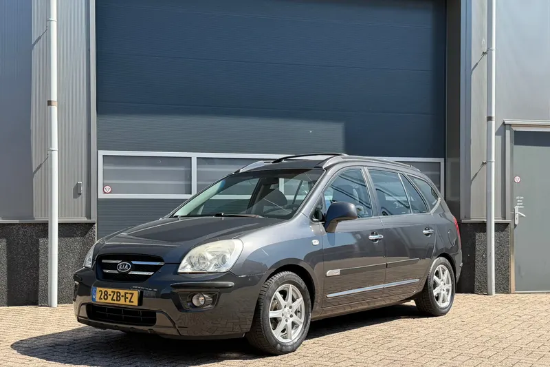 Kia Carens (2007)