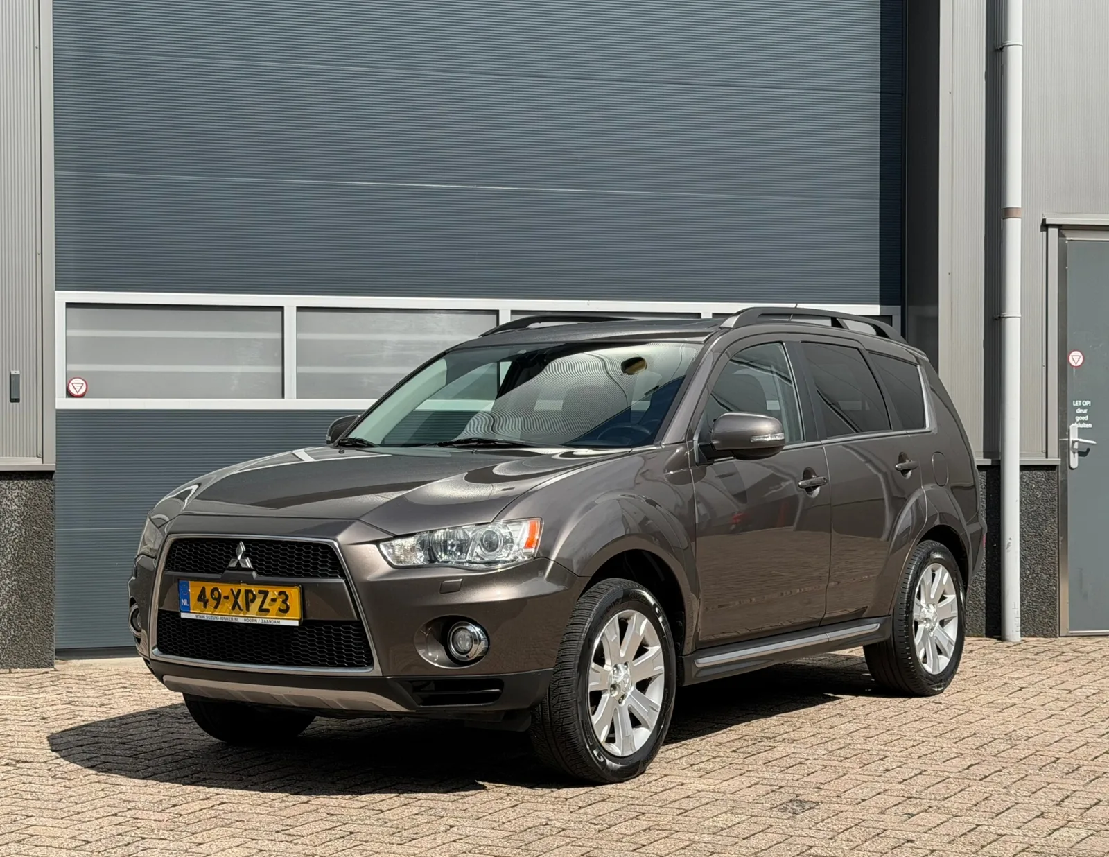 Mitsubishi Outlander (2012) — foto 1