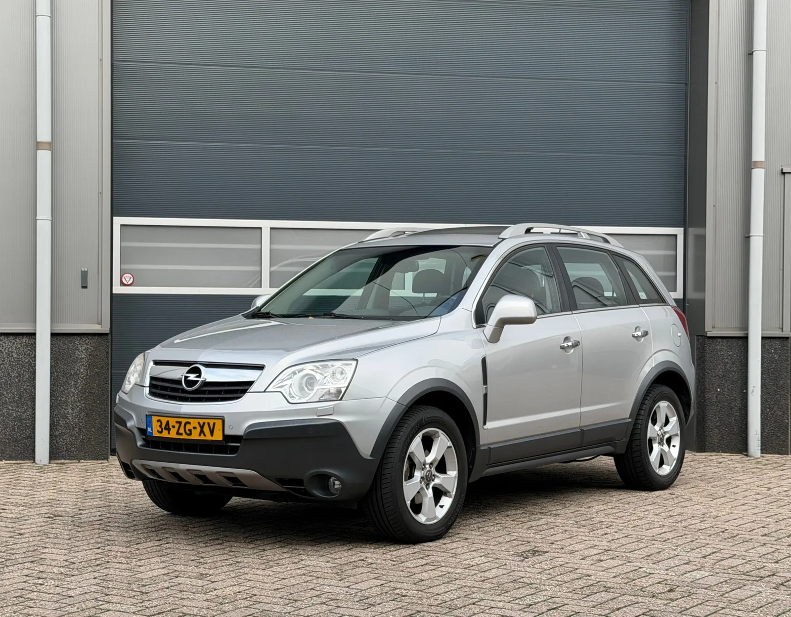 Opel Antara (2008) — foto 1