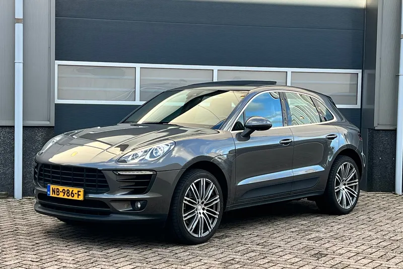 Porsche Macan (2017)