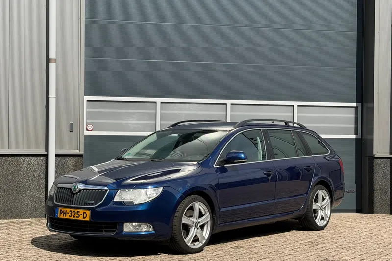 Škoda Superb (2013)