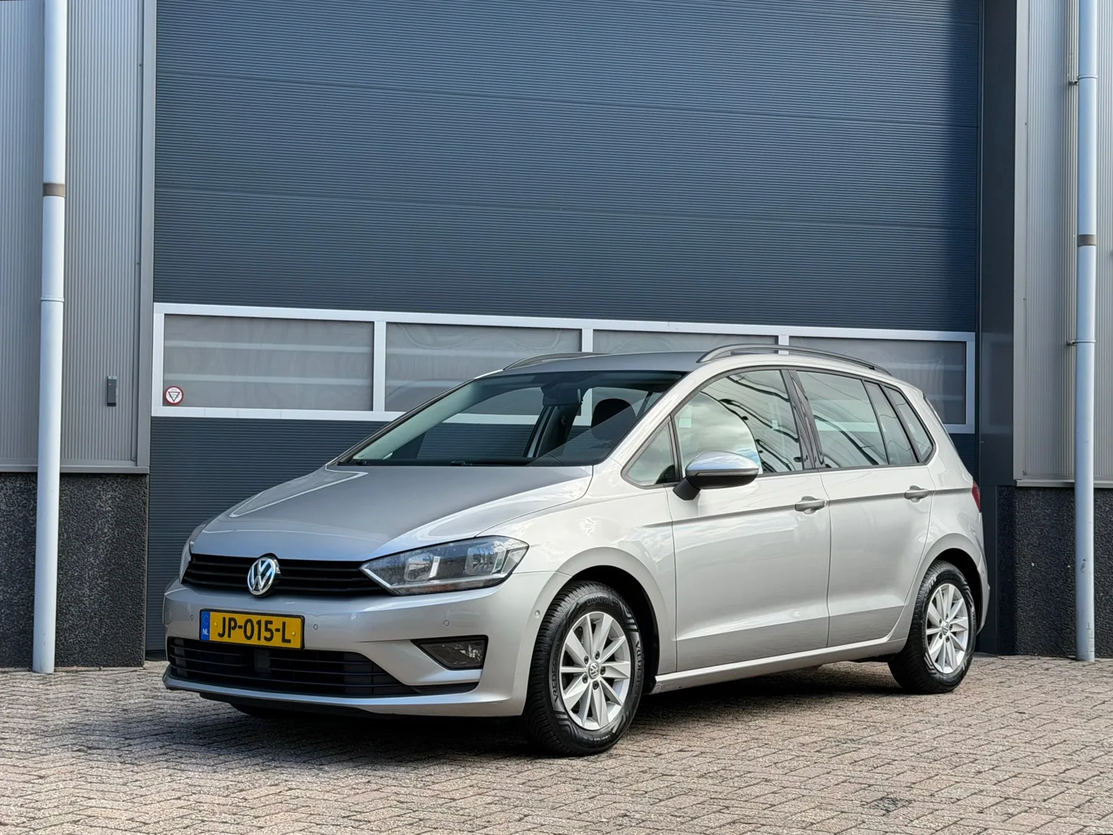 Volkswagen Golf Sportsvan (2014) — foto 1