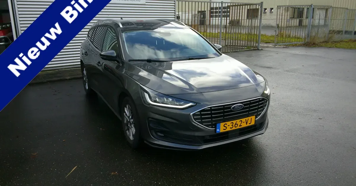 Ford Focus (2023) — foto 1