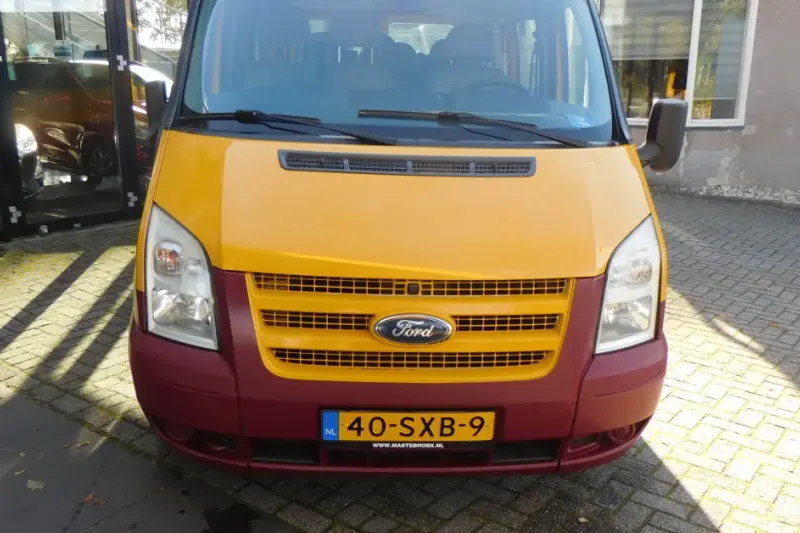 Ford Transit (2012)