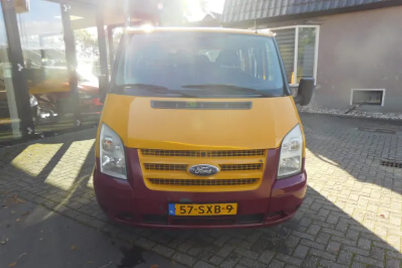 Ford Transit (2012)