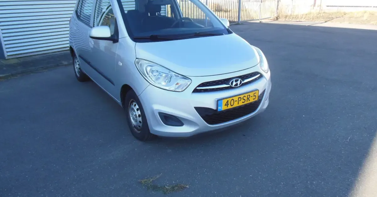 Hyundai i10 (2011) — foto 1