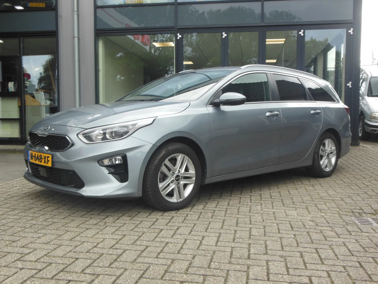 Kia Ceed Sportswagon (2022) — foto 1