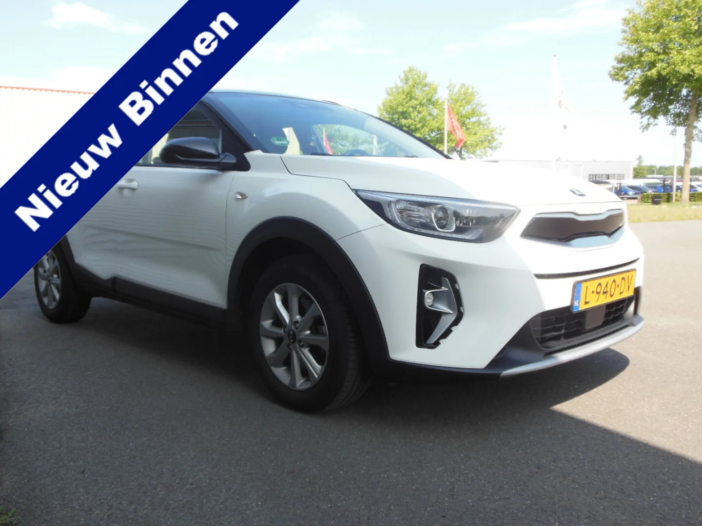 Kia Stonic (2021) — foto 1