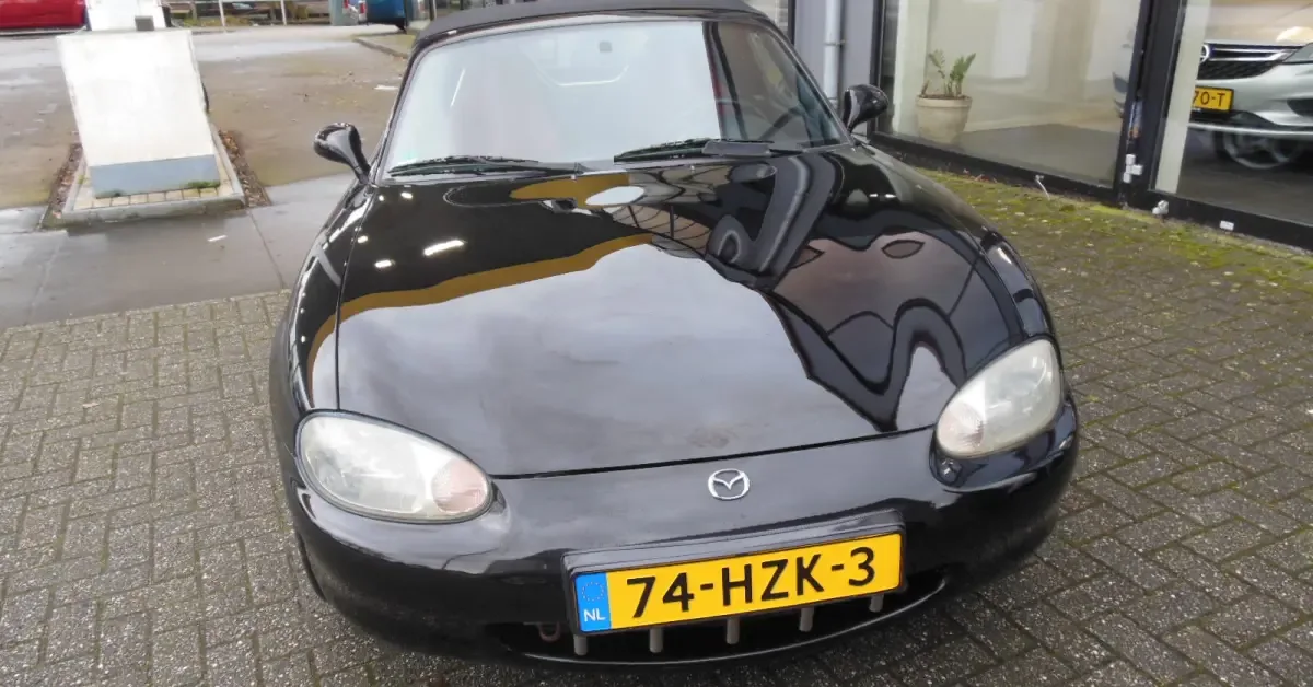Mazda MX-5 (2000) — foto 1