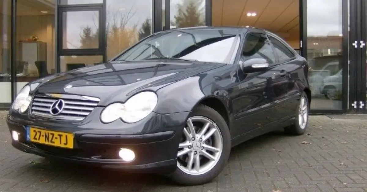 Mercedes-Benz C-Klasse (2004) — foto 1