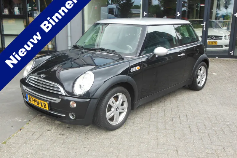 MINI One (2004)