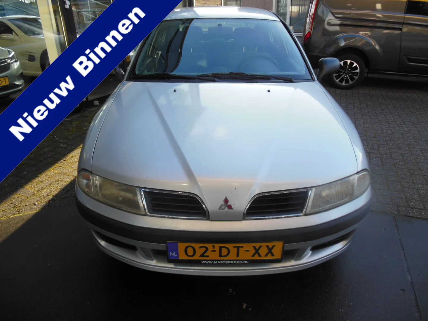 Mitsubishi Carisma (2000) — foto 1