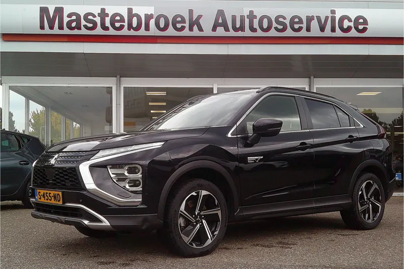 Mitsubishi Eclipse Cross (2023)