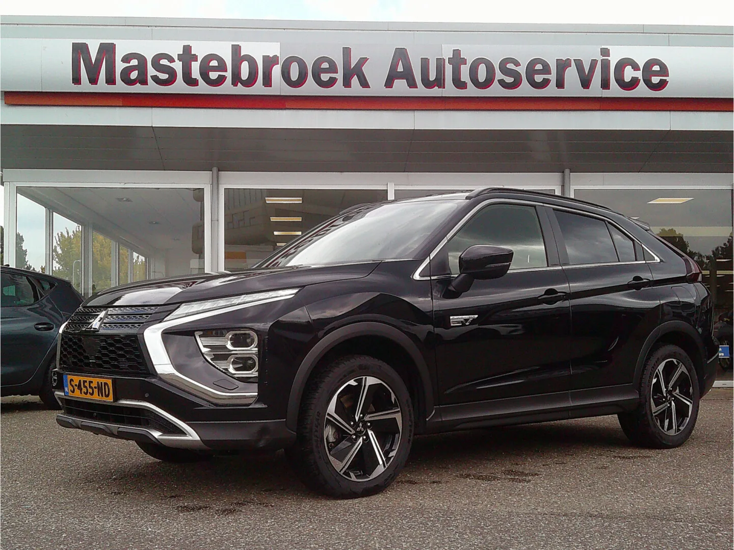 Mitsubishi Eclipse Cross (2023) — foto 1