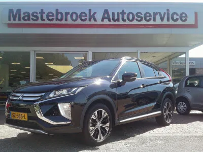 Mitsubishi Eclipse Cross (2018) — foto 1