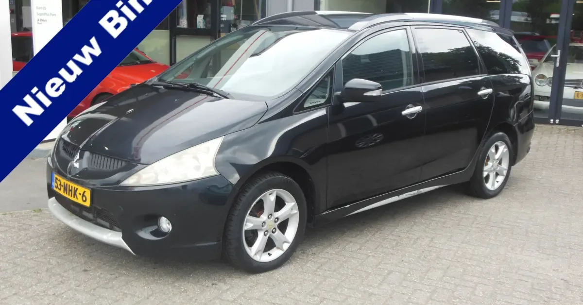 Mitsubishi Grandis (2010) — foto 1