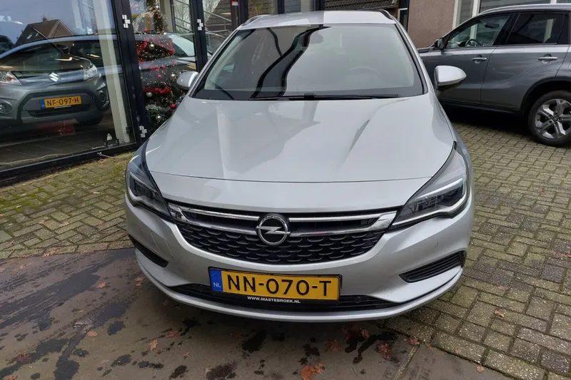 Opel Astra (2017)