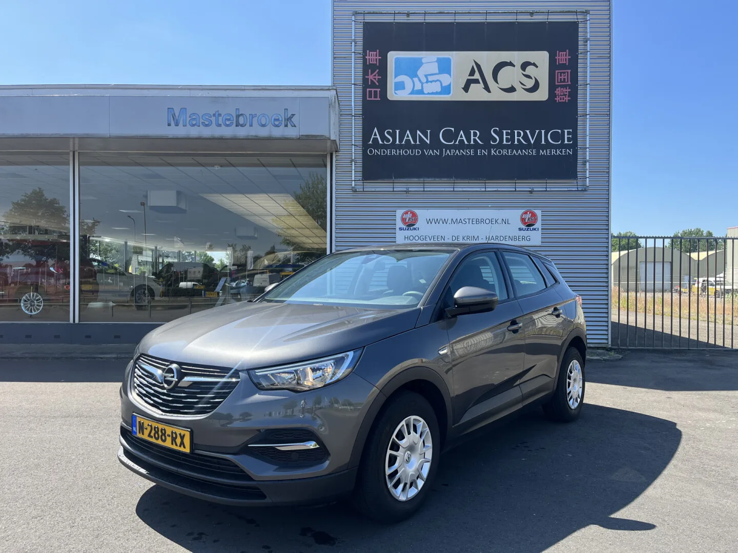 Opel Grandland X (2019) — foto 1