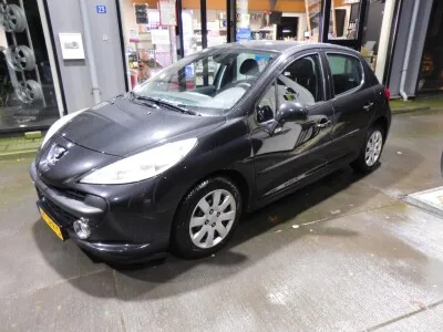 Peugeot 207 (2009) — foto 1