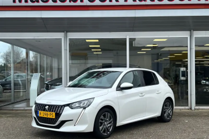 Peugeot 208 (2021)