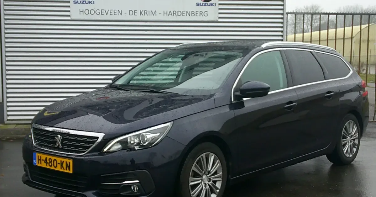 Peugeot 308 (2020) — foto 1