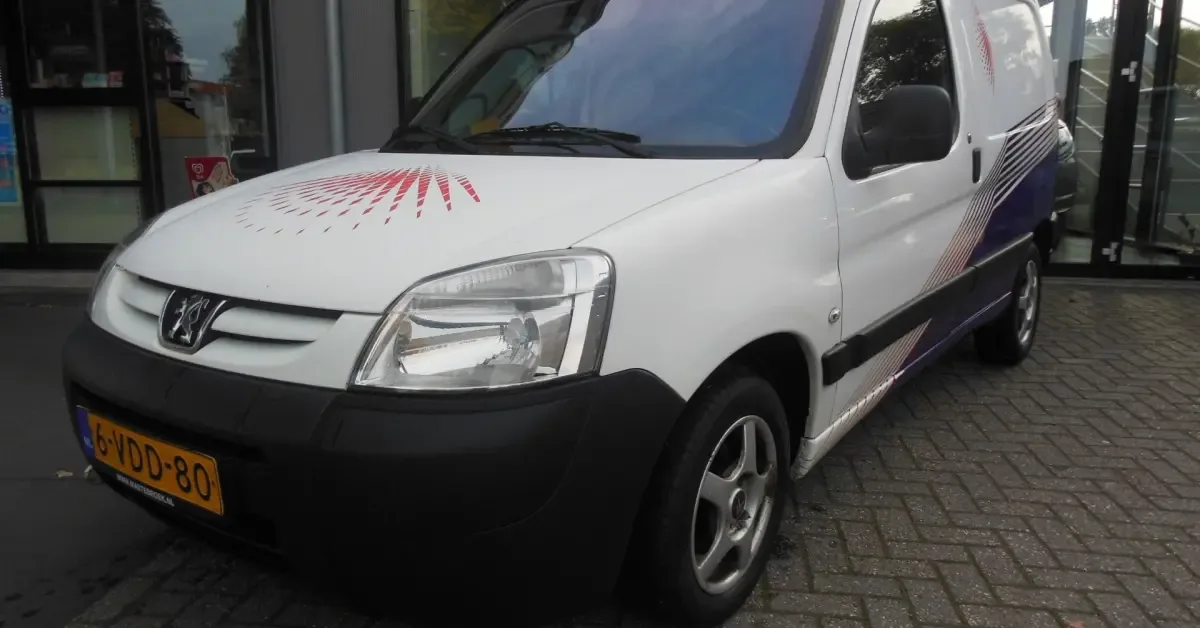 Peugeot Partner (2009) — foto 1