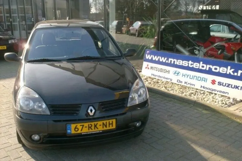 Renault Clio (2005)