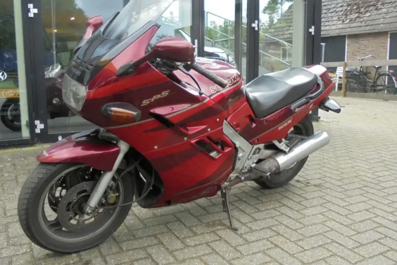 Suzuki GSX (1993)
