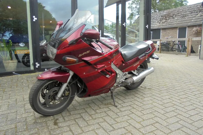 Suzuki GSX (1993)