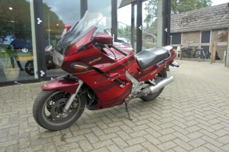 Suzuki GSX (1993)