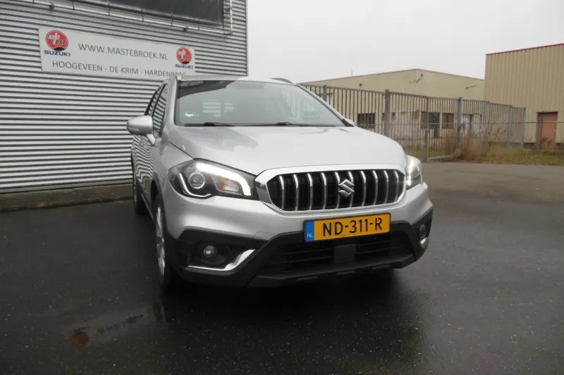 Suzuki S-Cross (2017)