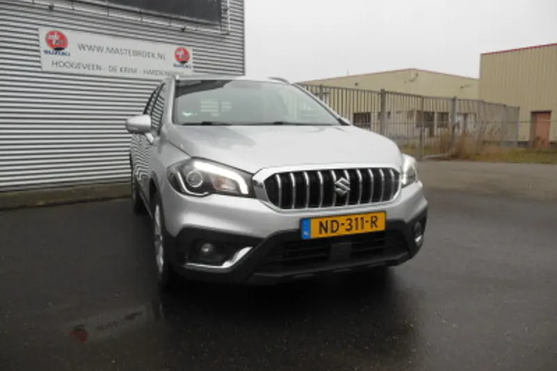 Suzuki S-Cross (2017)