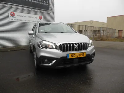 Suzuki S-Cross (2017) — foto 1