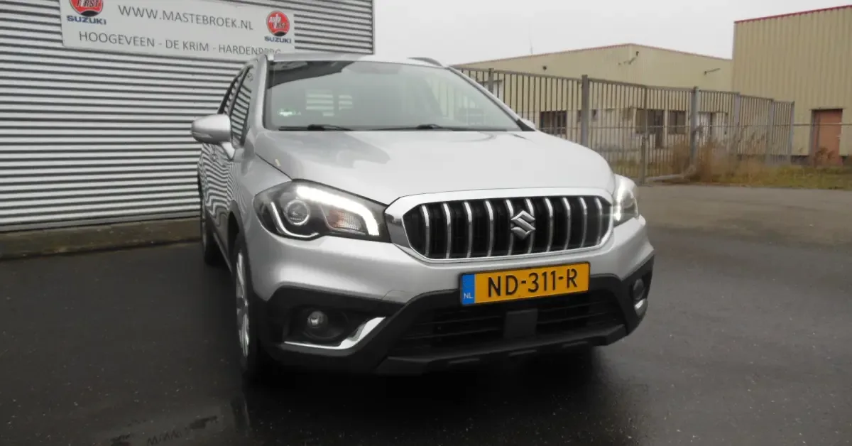 Suzuki S-Cross (2017) — foto 1
