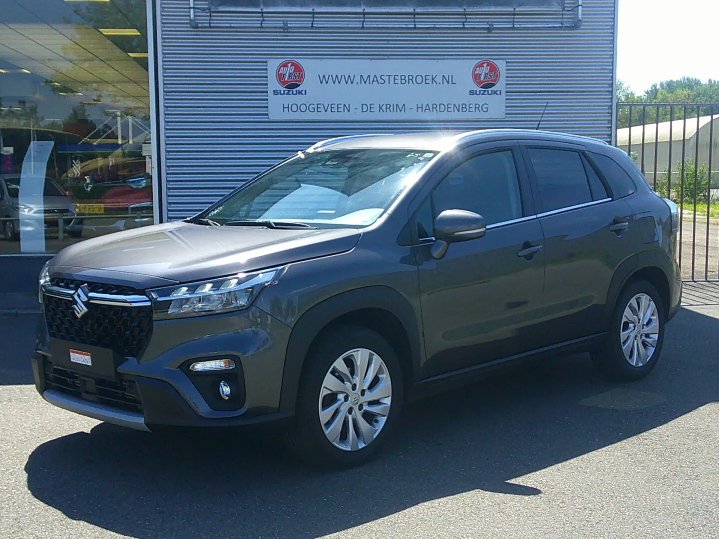 Suzuki S-Cross (2025) — foto 1