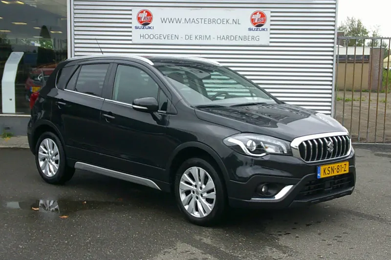 Suzuki S-Cross (2020)