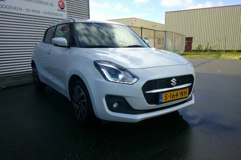 Suzuki Swift (2023)