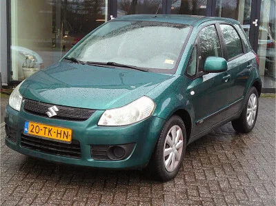 Suzuki SX4 (2006) — foto 1