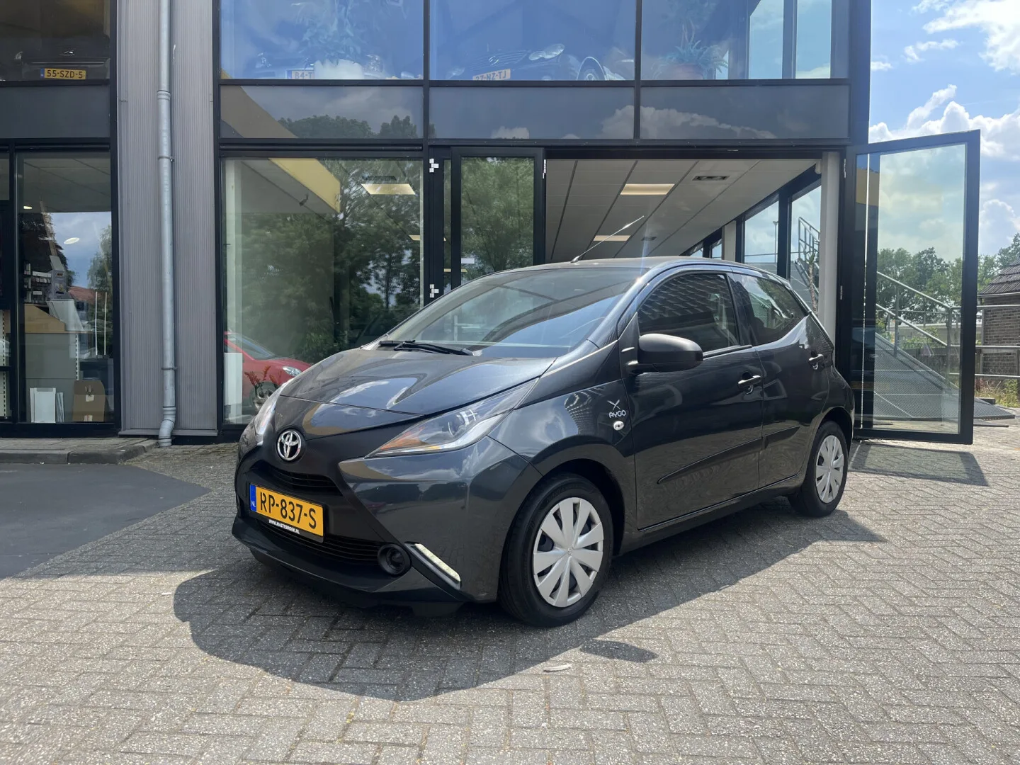 Toyota Aygo (2018) — foto 1