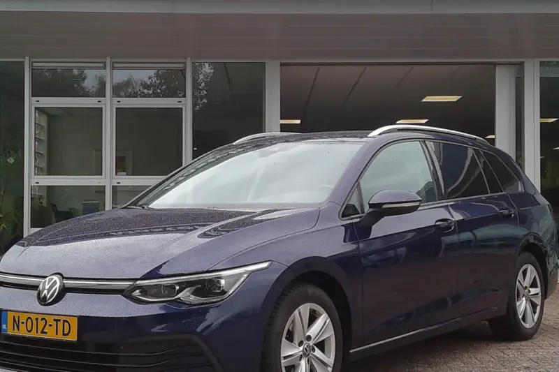 Volkswagen Golf (2022)