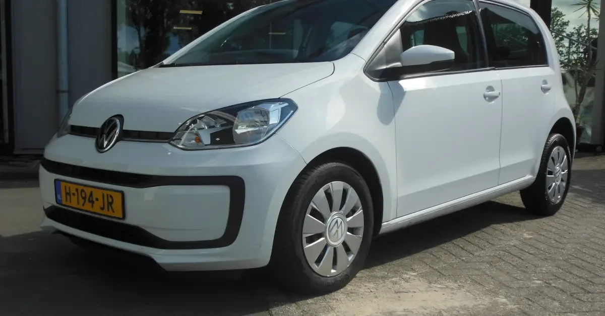 Volkswagen Up! (2020) — foto 1