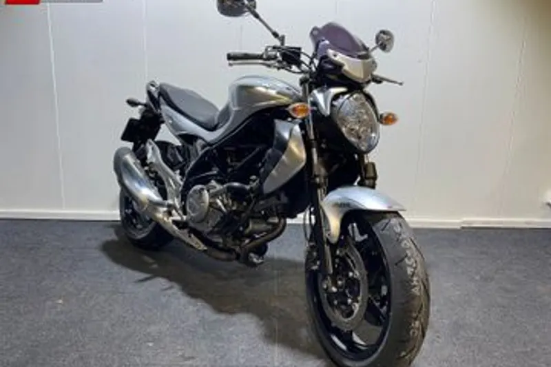 Suzuki SFV 650 Gladius (2012)