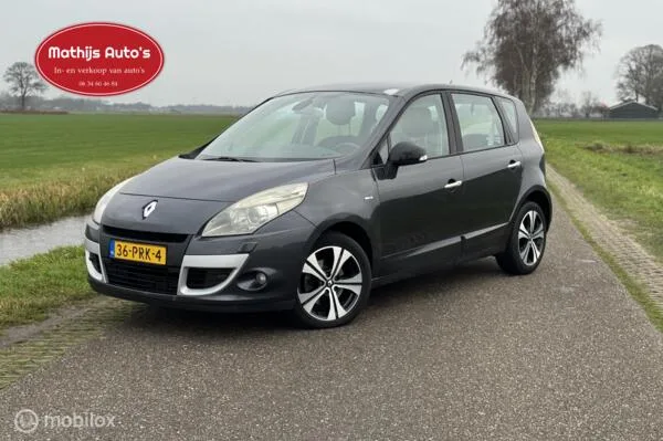 Renault Scénic (2011) — foto 1