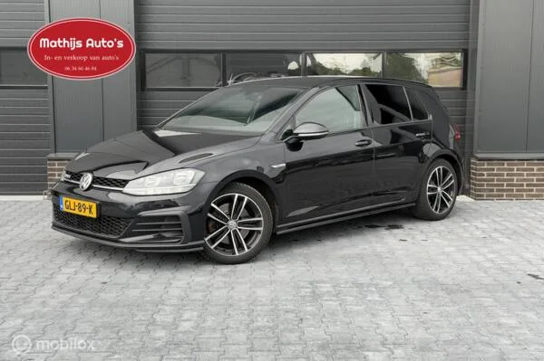 Volkswagen Golf (2017) — foto 1